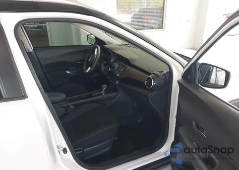 2021 Nissan Kicks Sv Xtronic Cvt из США, поврежденный, VIN 3N1CP5CV0ML512611